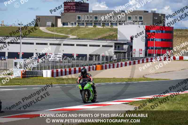 cadwell no limits trackday;cadwell park;cadwell park photographs;cadwell trackday photographs;enduro digital images;event digital images;eventdigitalimages;navarra;no limits trackdays;peter wileman photography;racing digital images;trackday digital images;trackday photos